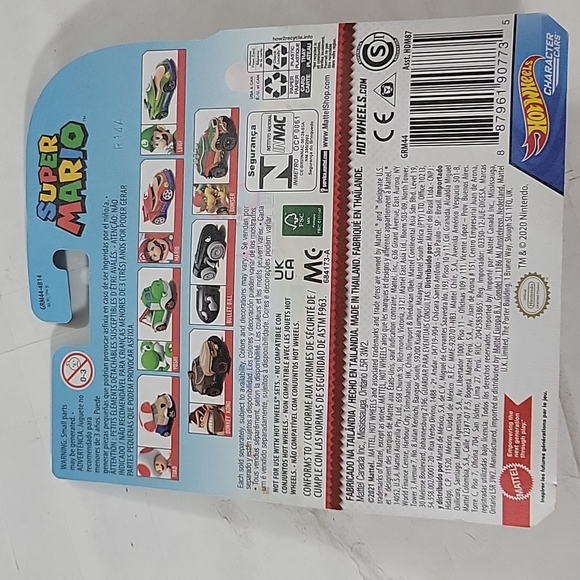 Hot Wheels Nintendo Super Mario Character Car Luigi - Picture 2 of 2